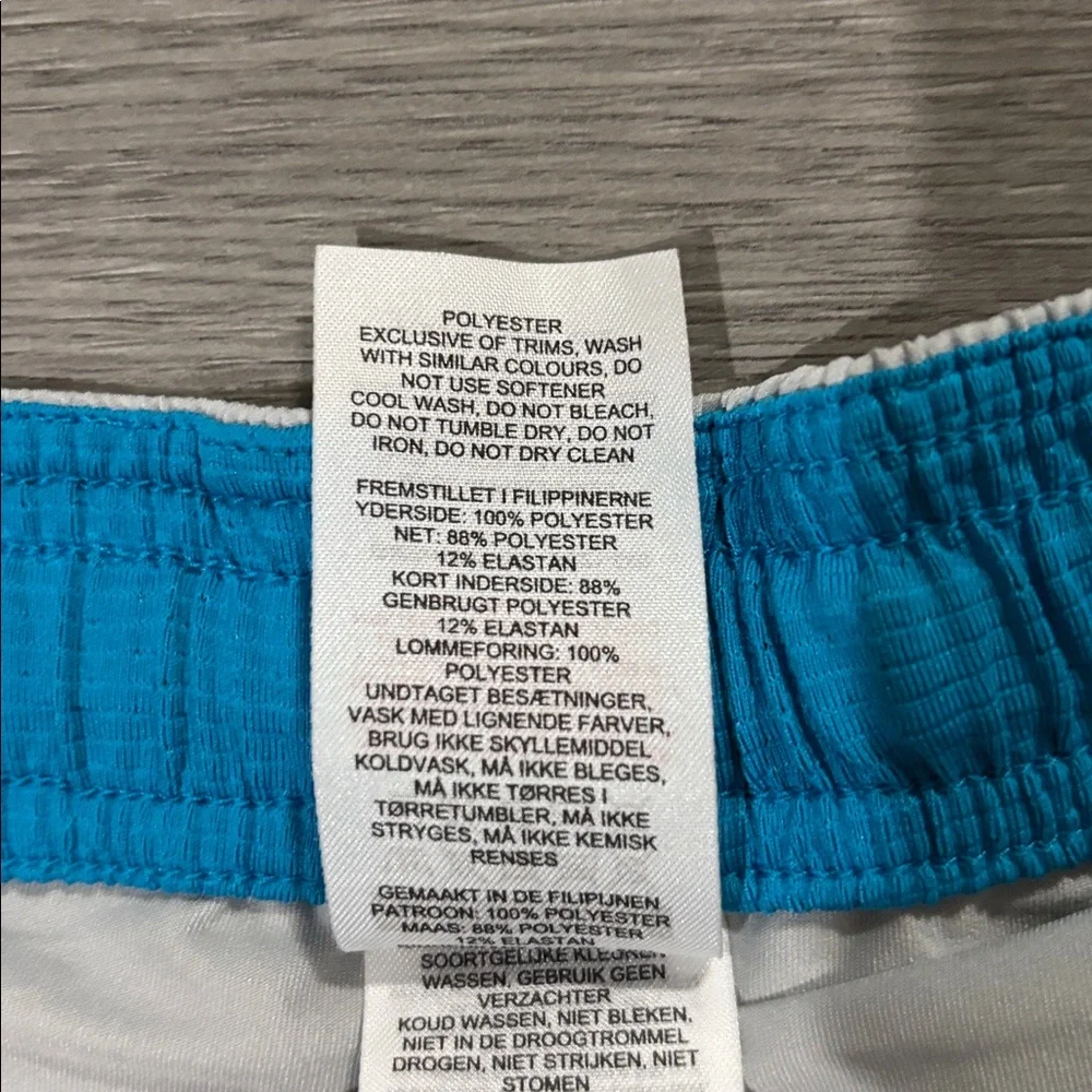 Gymshark Light Gray lined Athletic Shorts, EUC size M - Picture 4 of 6